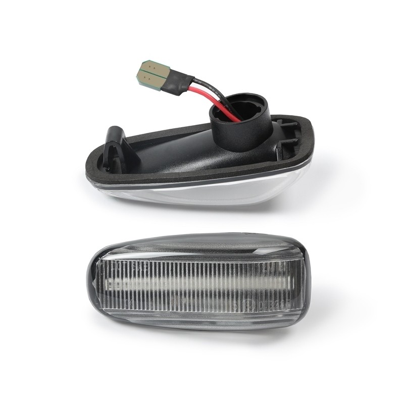 Frecce Laterali Led per Mercedes-Benz CLASSE E T-Model (S210) (06/1996 03/2003) Fanalini Tradizionali chiari